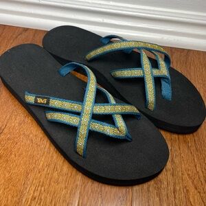 Teva Olowahu Sandals Womans 10
